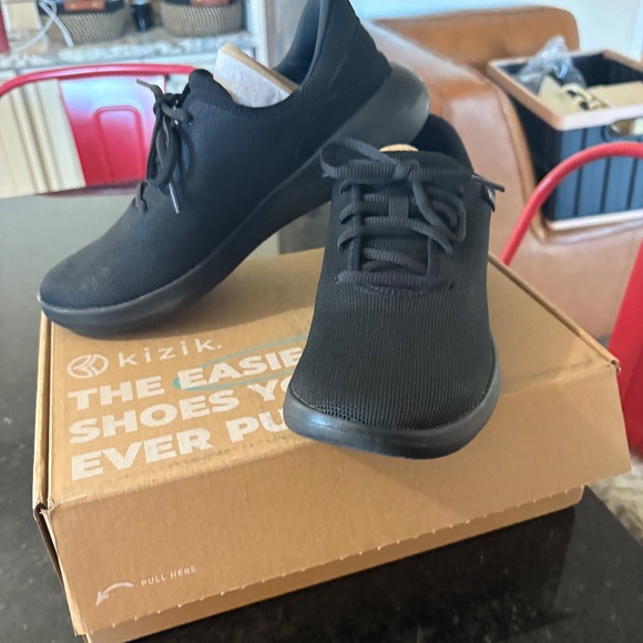 NWT - Kizik Madrid Eco-Knit slip-on shoes - W 8.5 - Picture 9 of 16